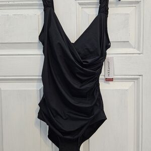 NWT - Jantzen bathing suit